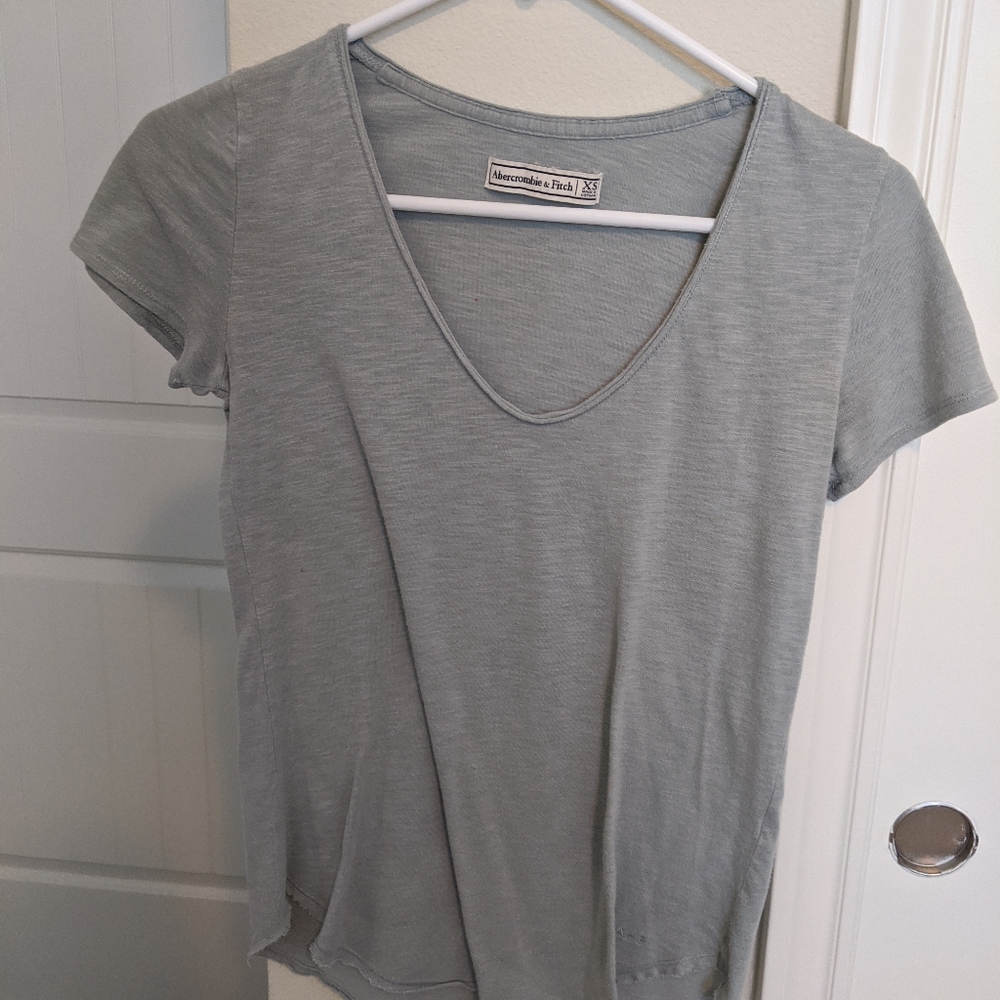 Abercrombie Raw Hem Sage Green T-shirt